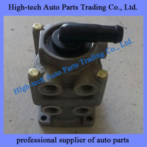 0014318305 Beiben truck spare parts foot brake valve 001 431 83 05 VALVE CENTRALE