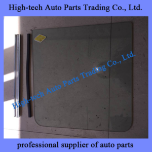 3817200318 Beiben truck left door window glass 381 720 0318 VITRE DE PORTIERE DROITE POUR BEIBEN CAMION