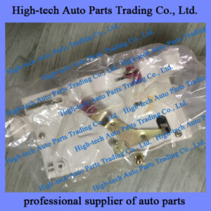 Saic-Iveco Hongyan Genlyon truck 504096682 right door lock body 6105-300301 SERRURE PORTIERE DROIT